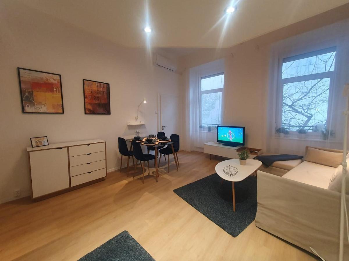 Petofi Apartment With Air Condition Budapest Exterior foto